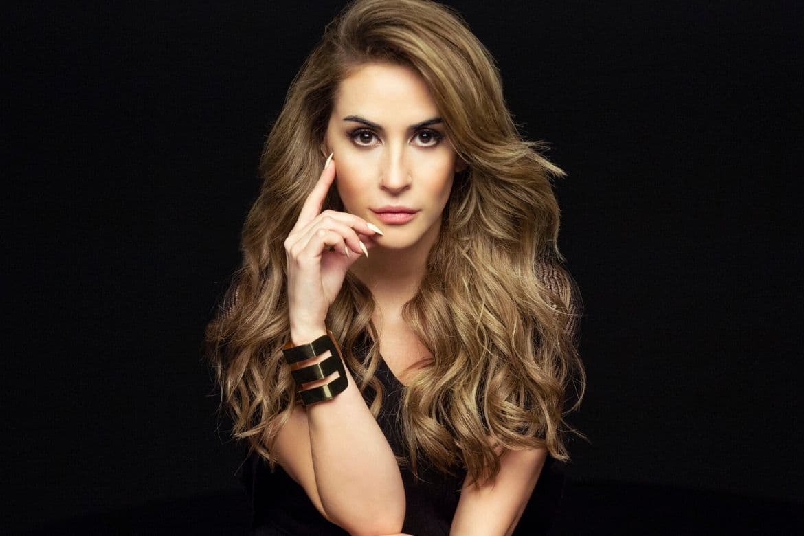 Aynur Aydın profil fotoğrafı