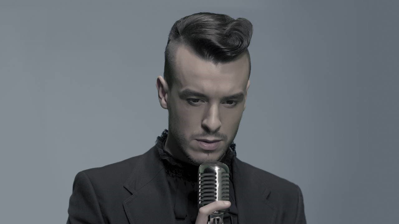 Cem Adrian profil fotoğrafı