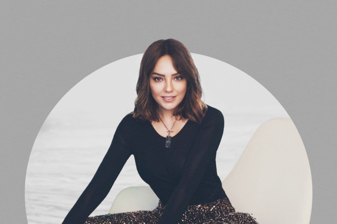 Ebru Gündeş profil fotoğrafı