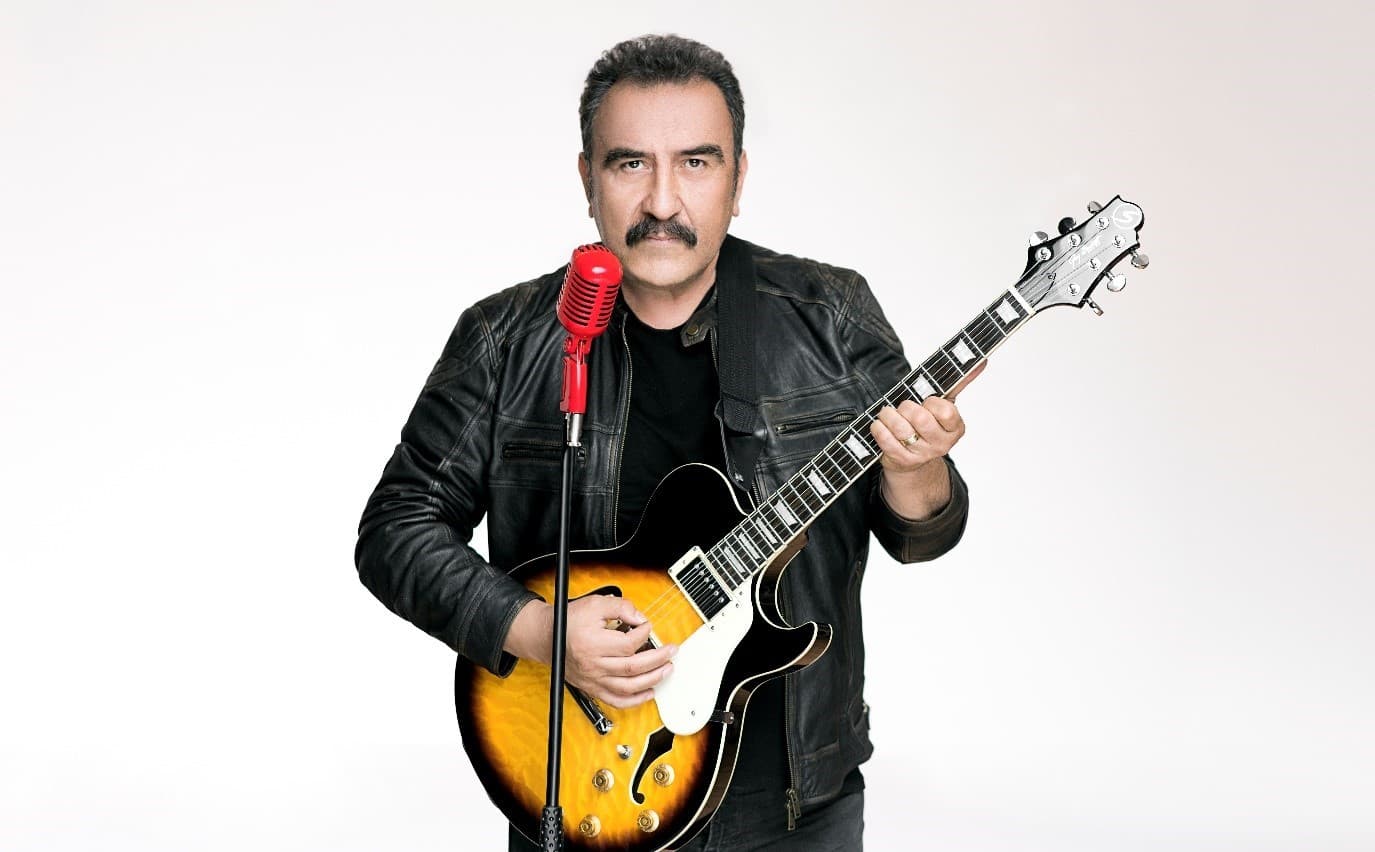 Ümit Besen profil fotoğrafı